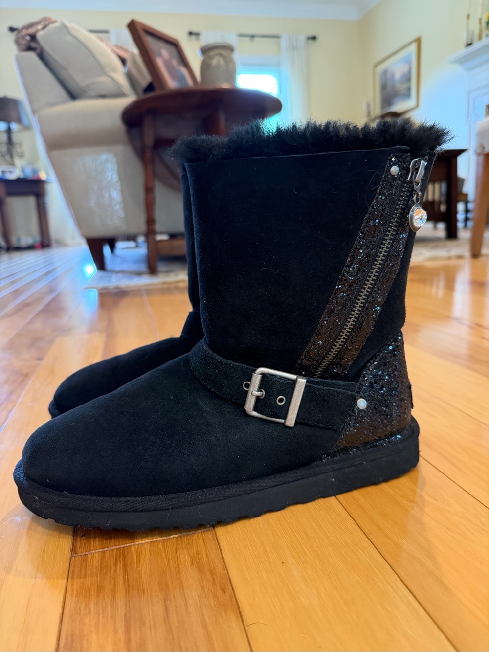 UGG Sparkle Glitter Ankle Boots Black Suede Sequin Zip Buckle Sz 8 - 1004271